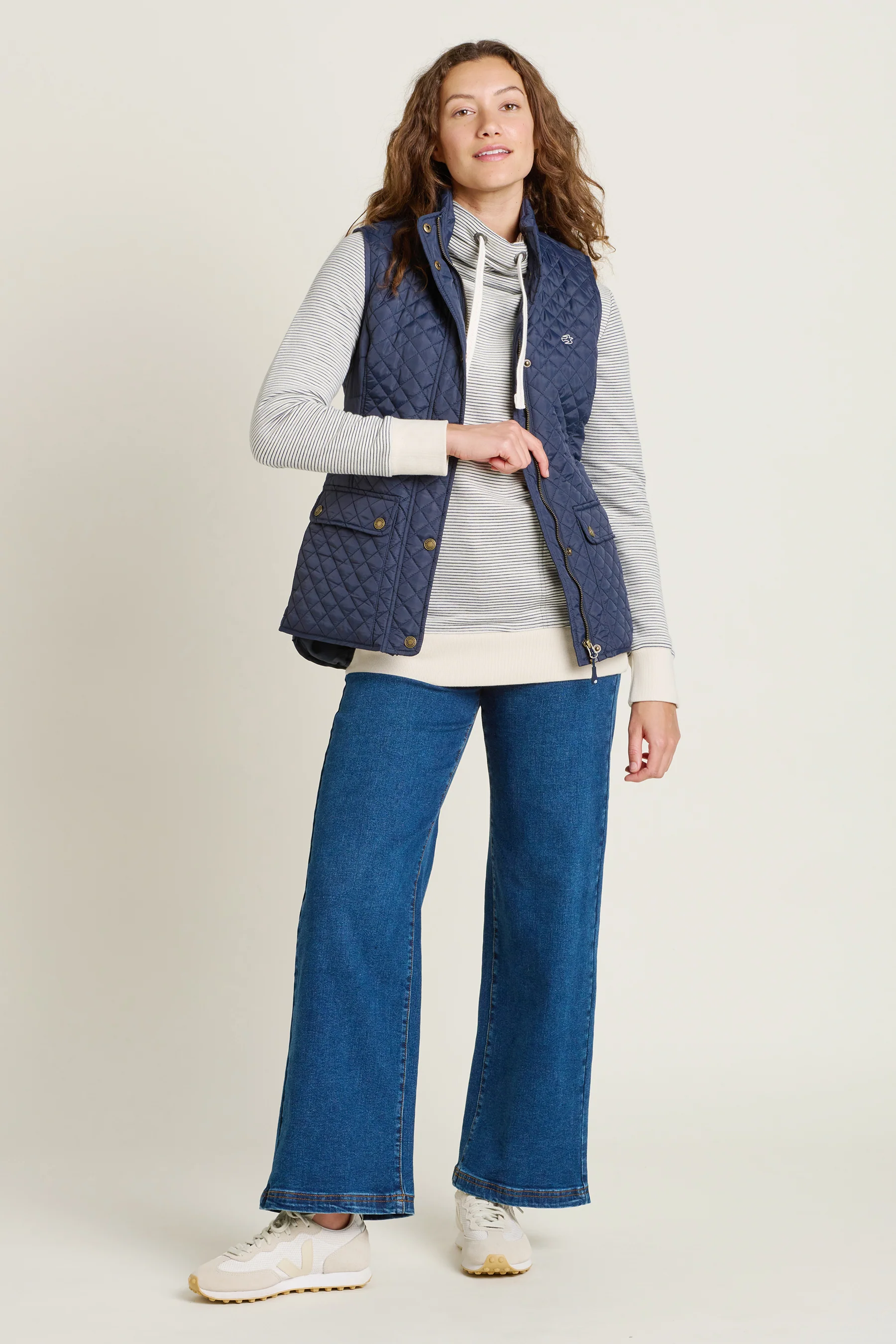 Abbas Classic Country Quilted Gilet - Image 4
