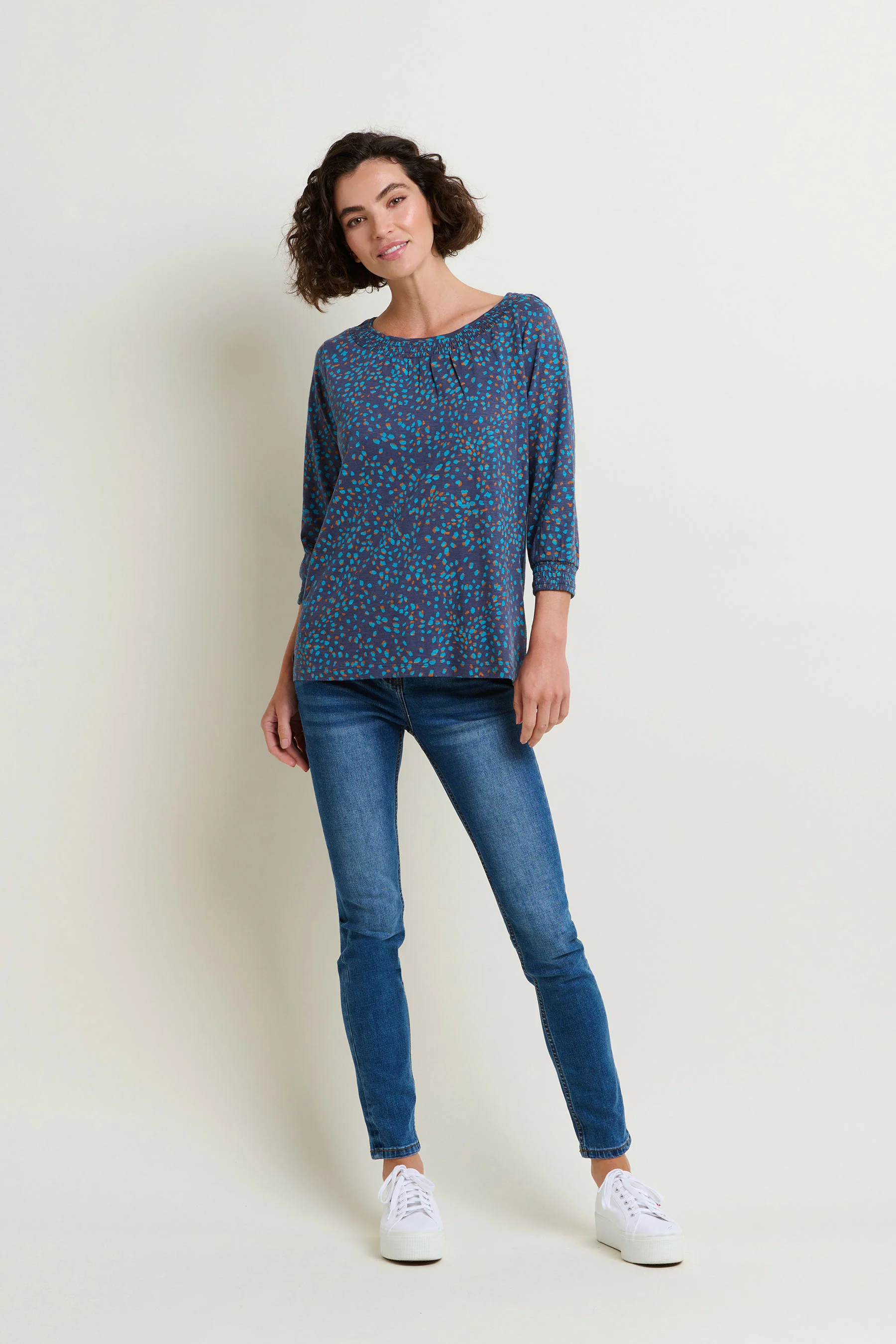 Abstract Spot 3 Quarter Tee - Image 4