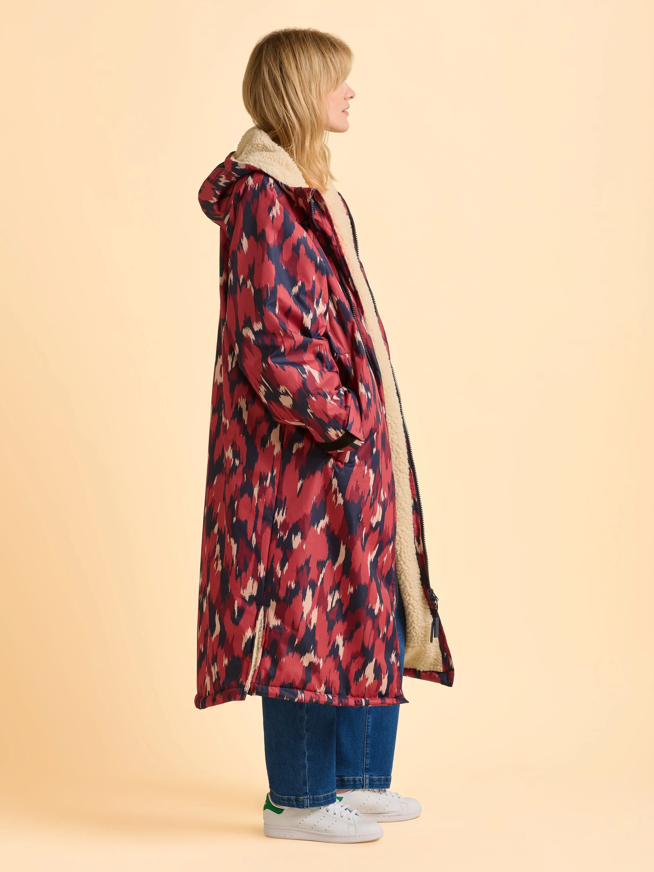 Almer Chinook Changing Robe - Image 3