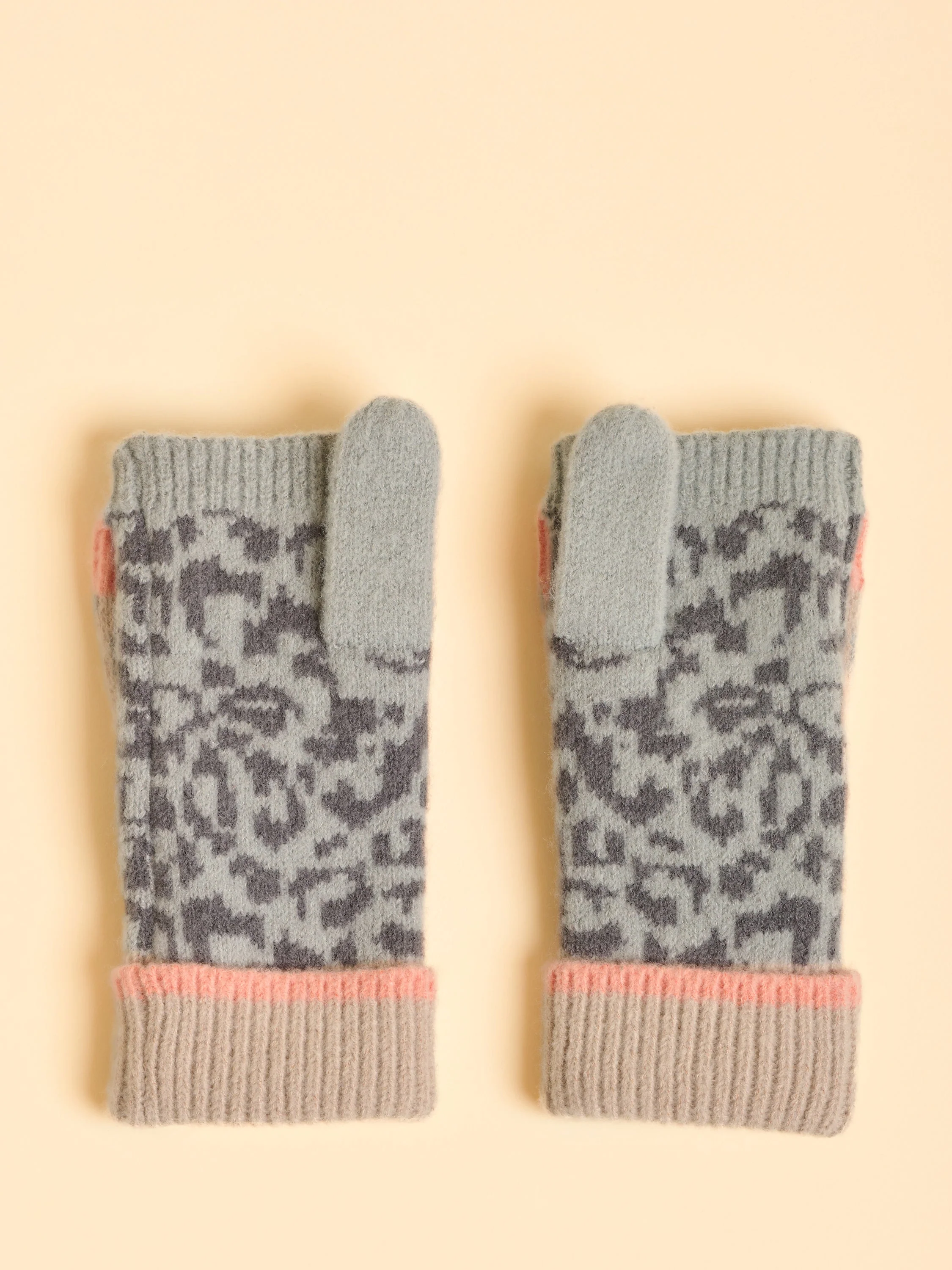 Animax Mitten Glove - Image 2