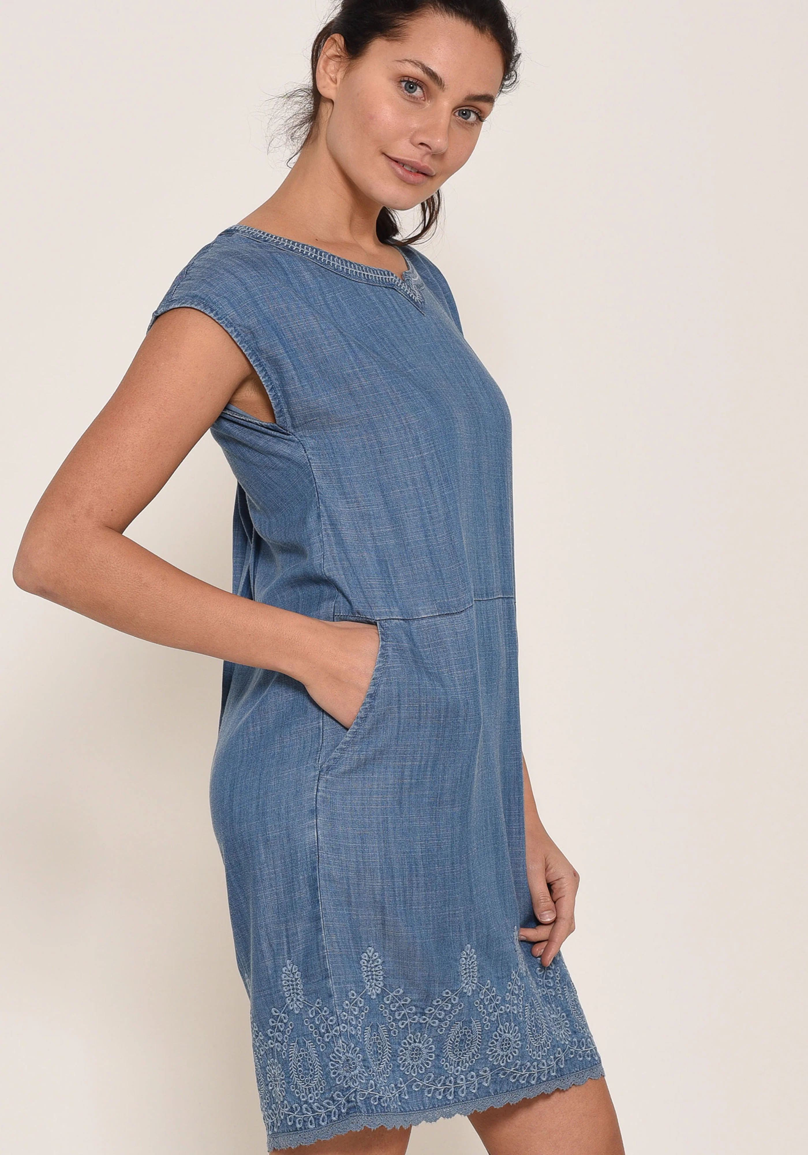 Broderie Anglaise Shift Dress - Image 4