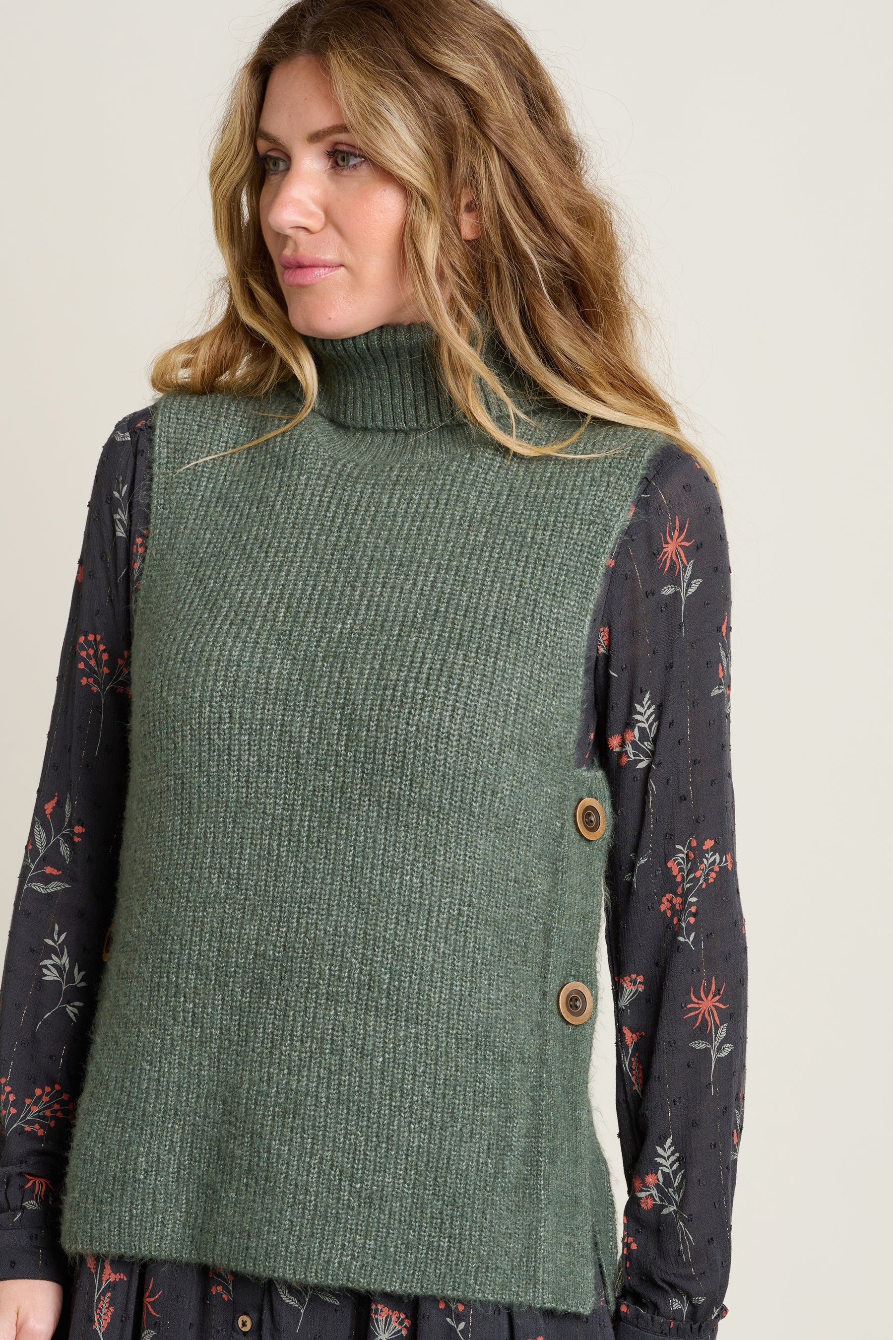 Button Side Knitted Vest - Image 3