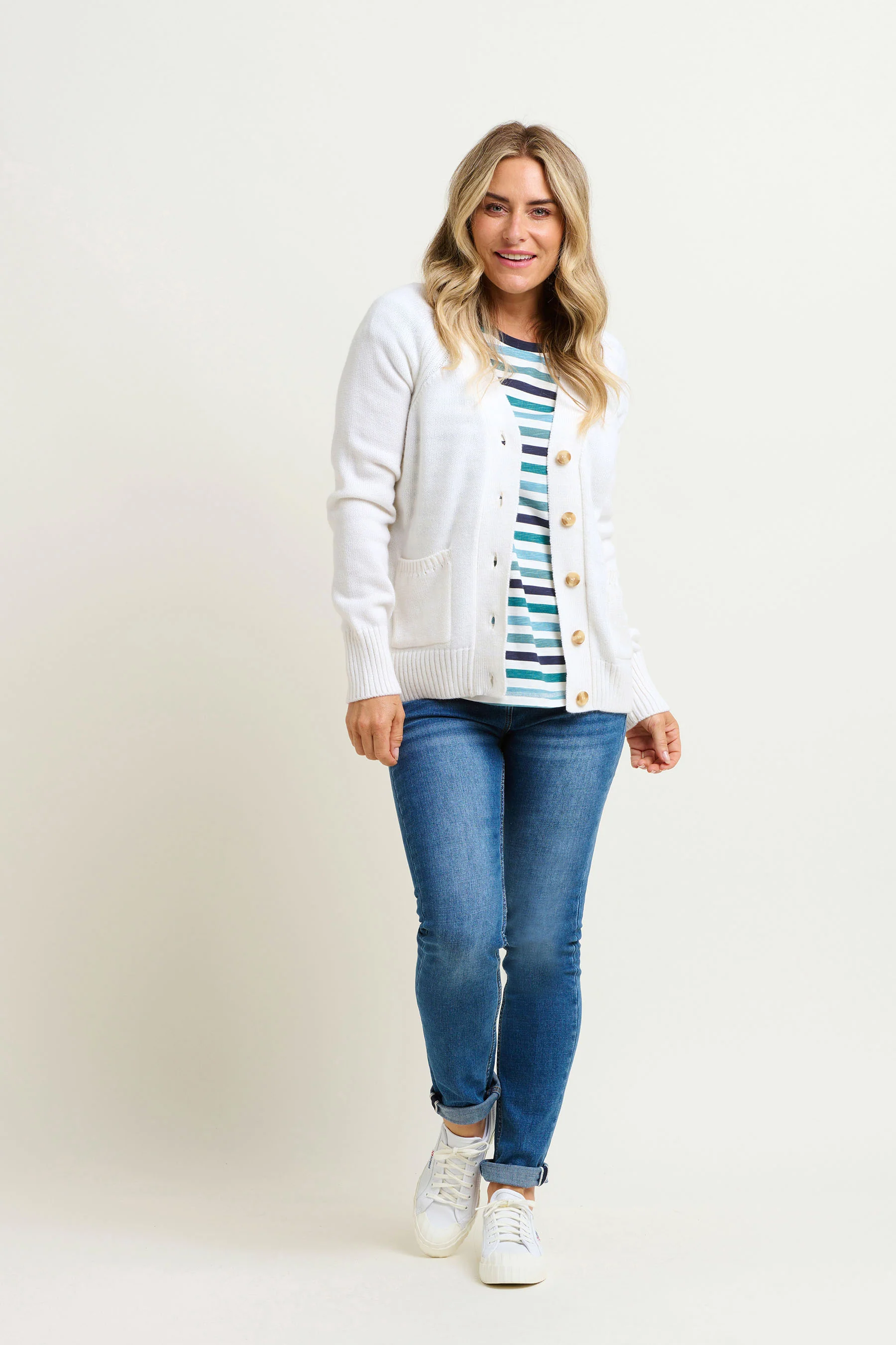 Chunky White Cardigan - Image 5