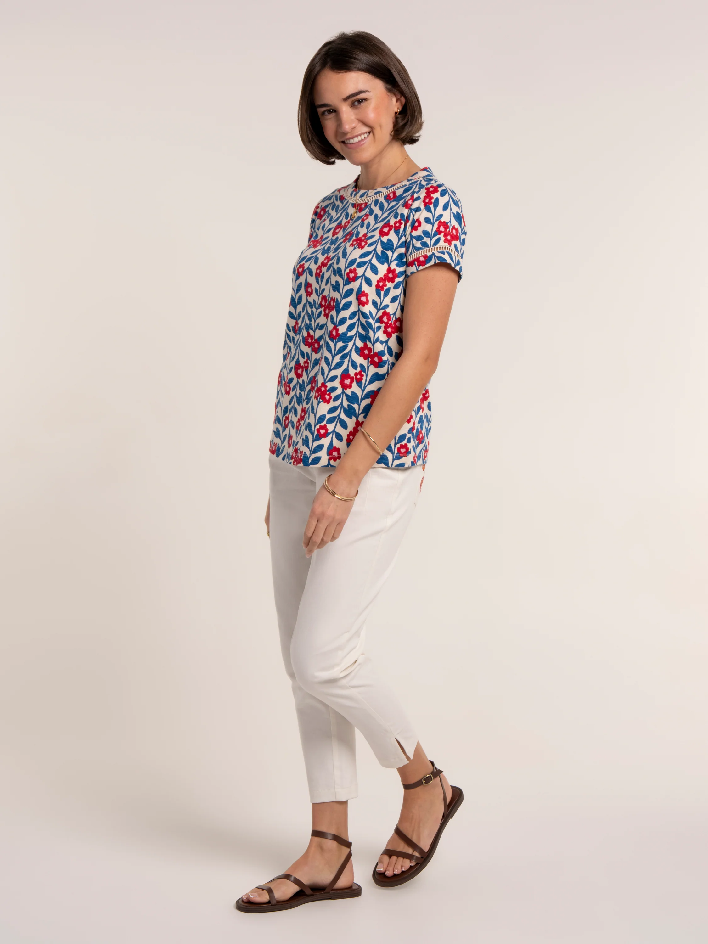 Clara T- Shirt - Image 3