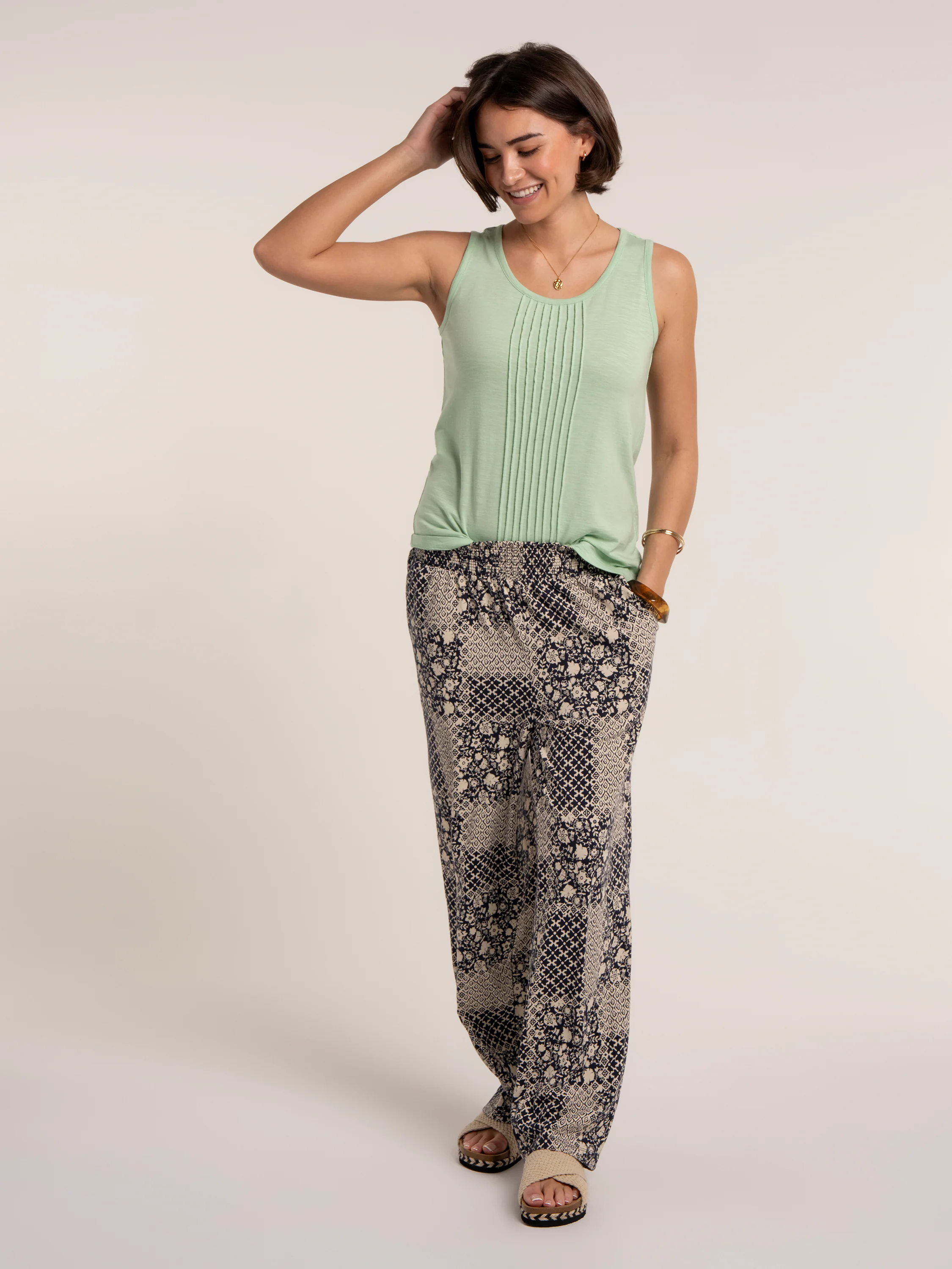 Collina Green Jersey Vest Top - Image 8