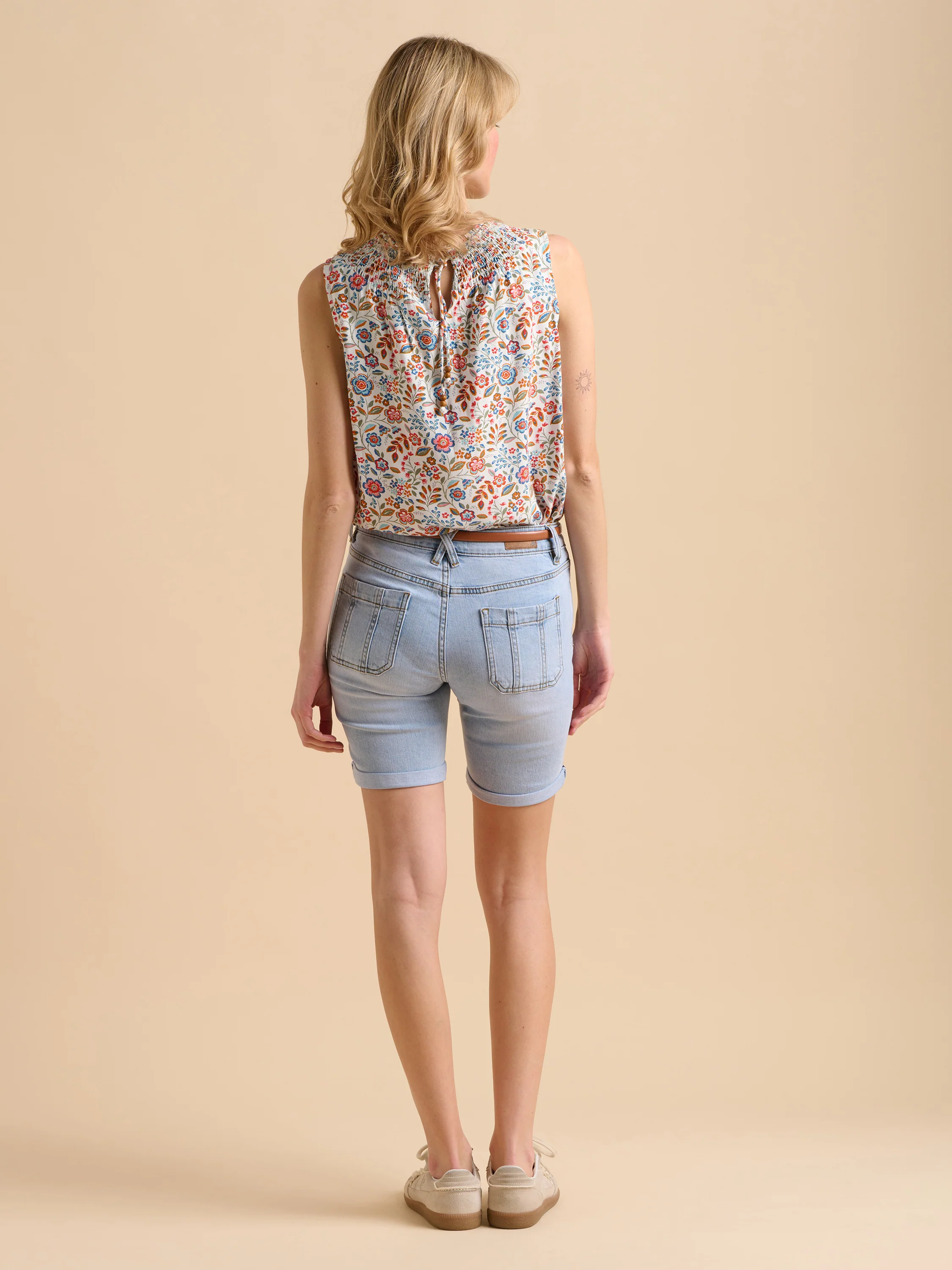 Cream Secret Garden Vest - Image 4