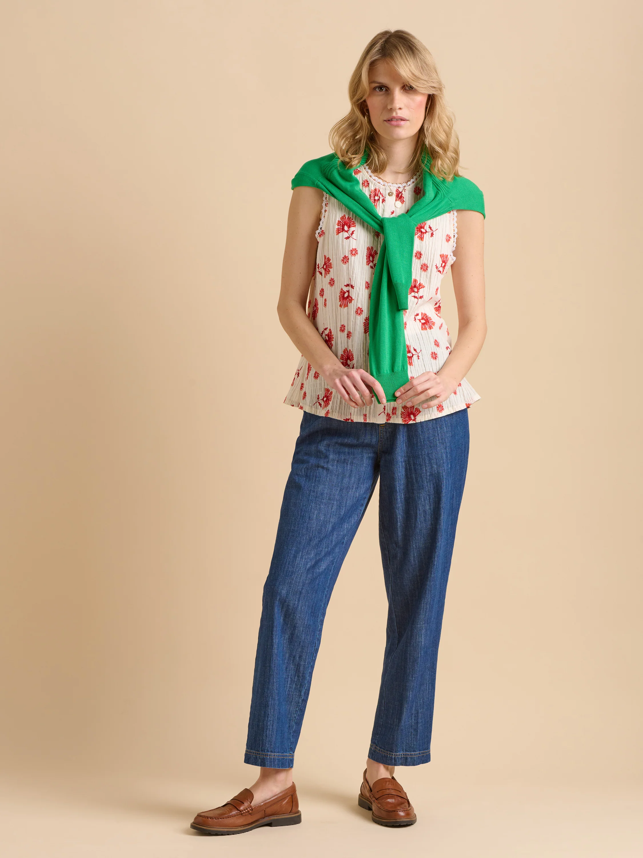 Fan Floral Sleeveless Blouse - Image 2