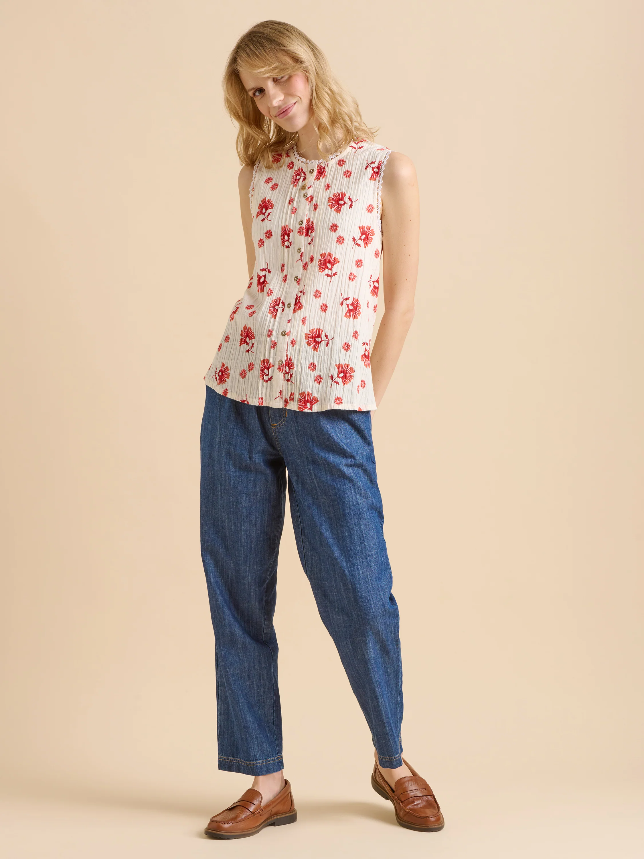 Fan Floral Sleeveless Blouse - Image 4