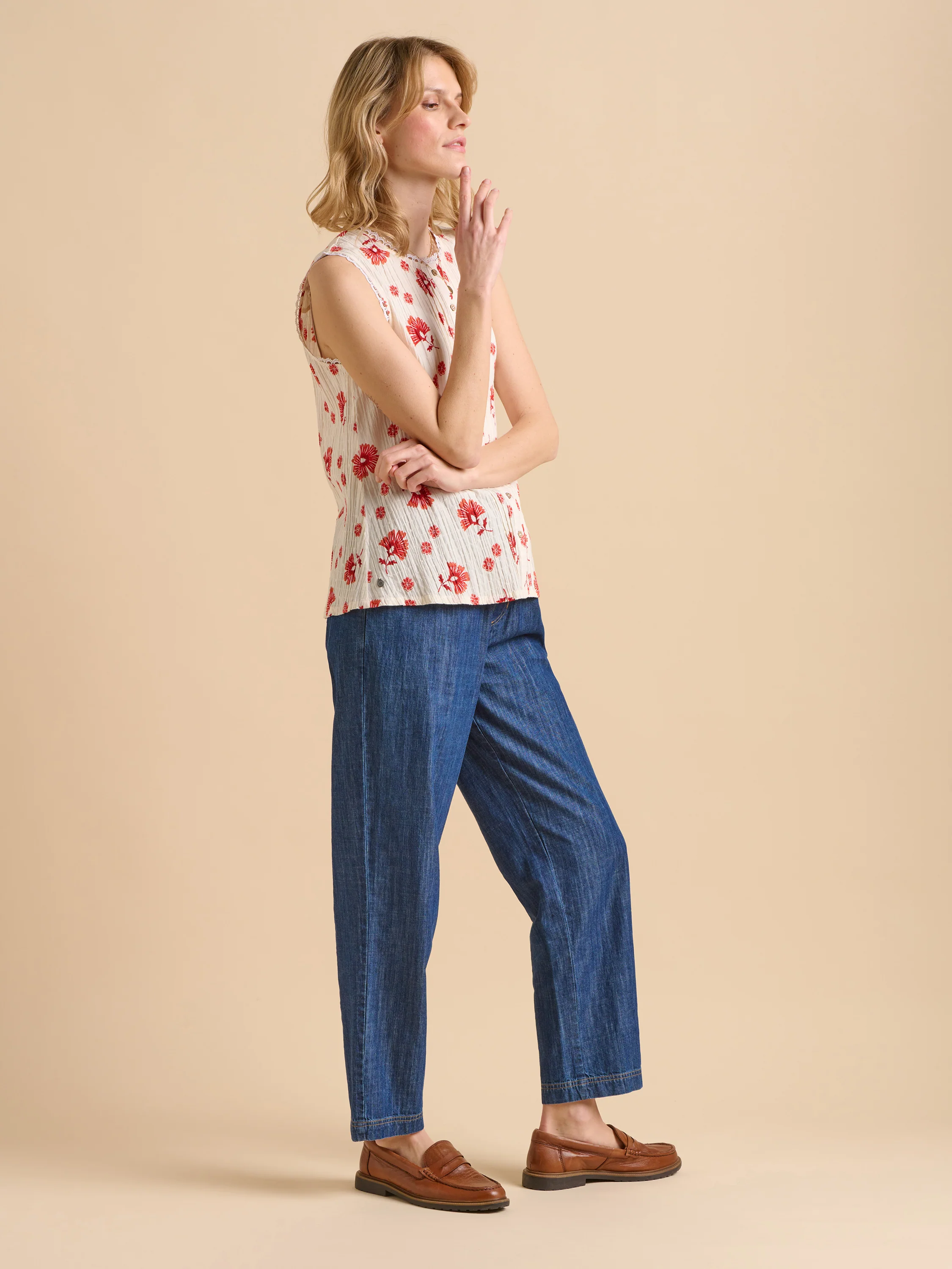 Fan Floral Sleeveless Blouse - Image 6
