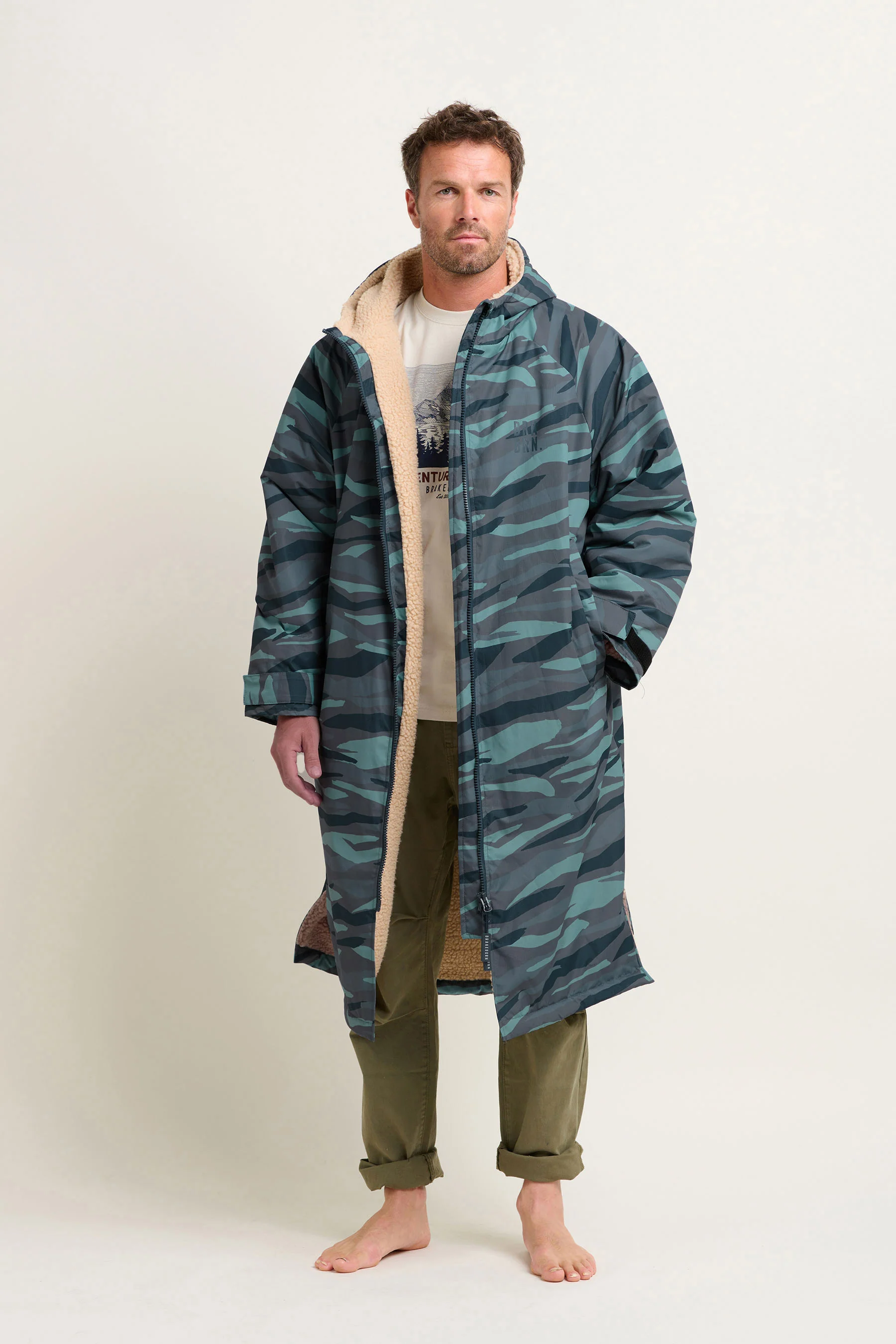Ice Camo Chinook Changing Robe - Image 3