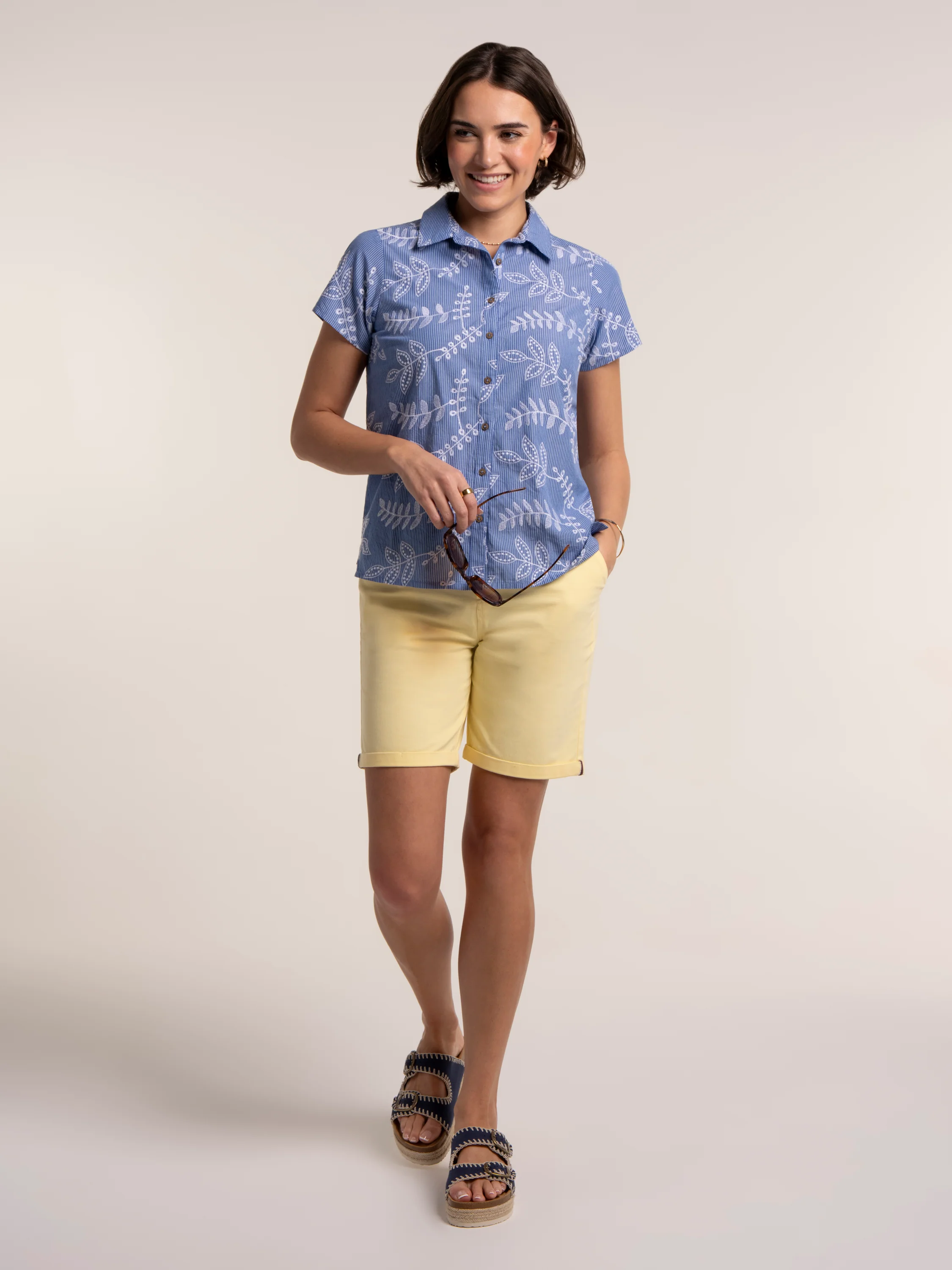 Kesha Embroidered Blouse - Image 4