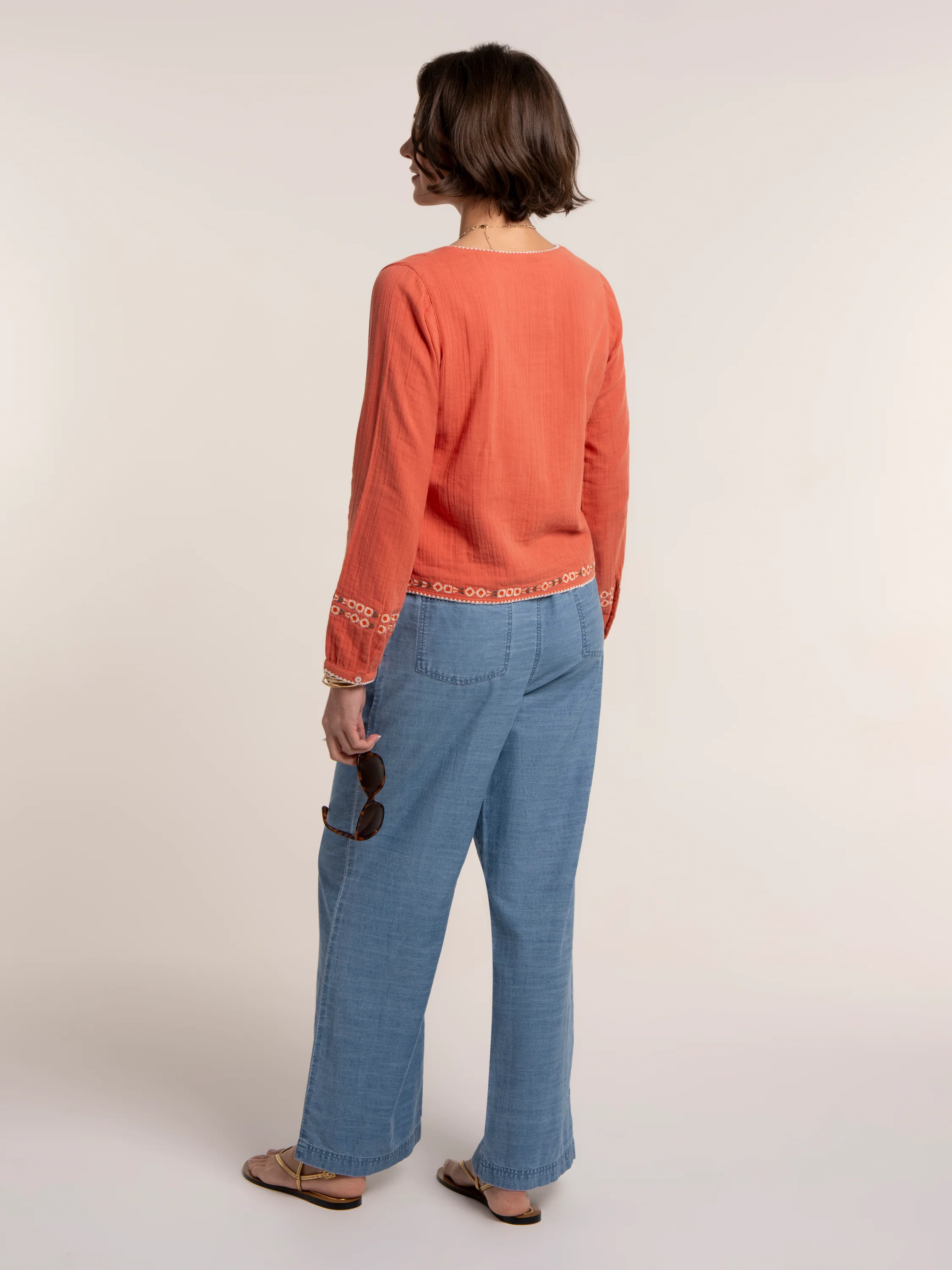 Leia Crinkle Cloth Embroidered Jacket - Image 2