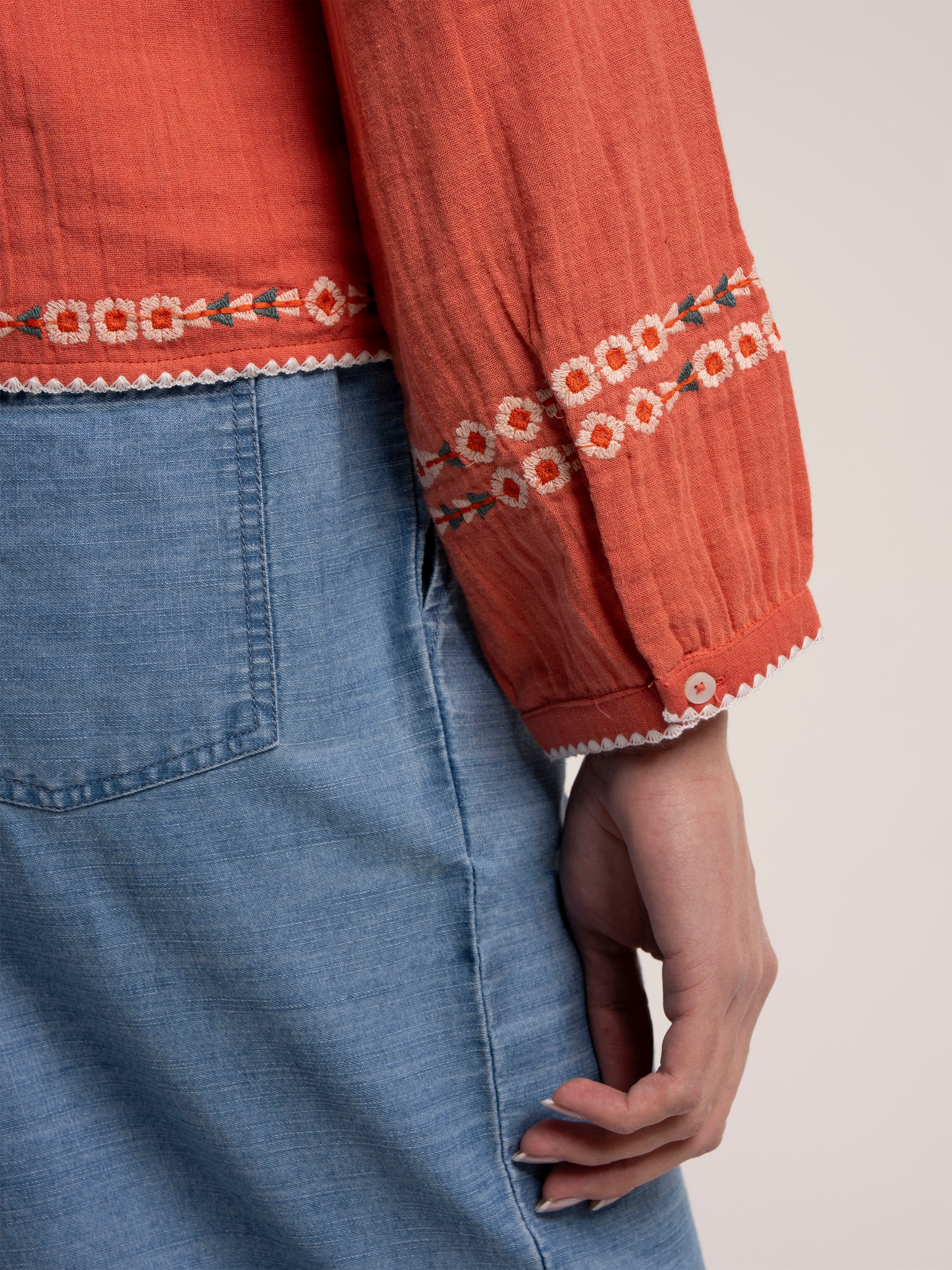 Leia Crinkle Cloth Embroidered Jacket - Image 8