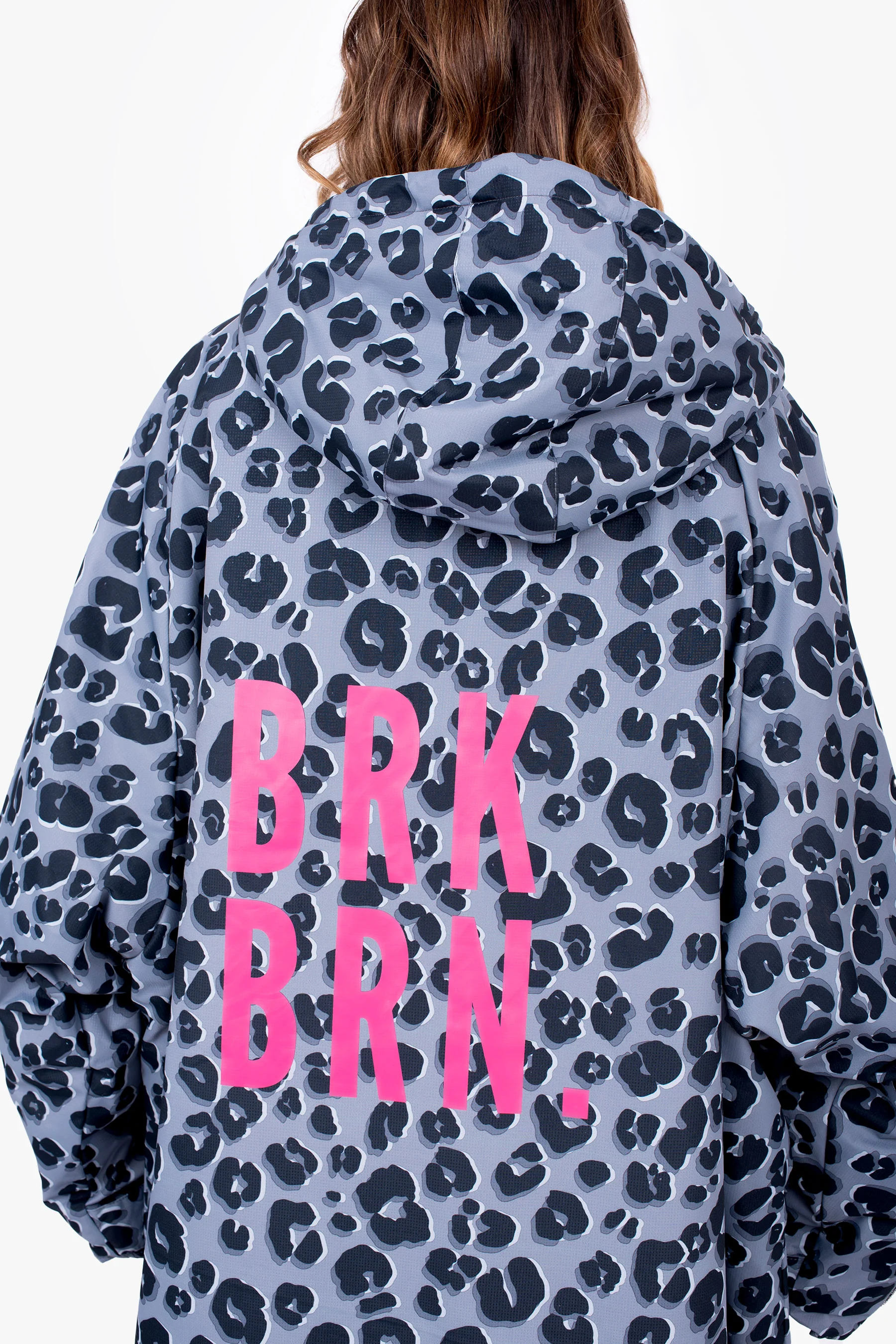 Leopard Spot Chinook Changing Robe - Image 5