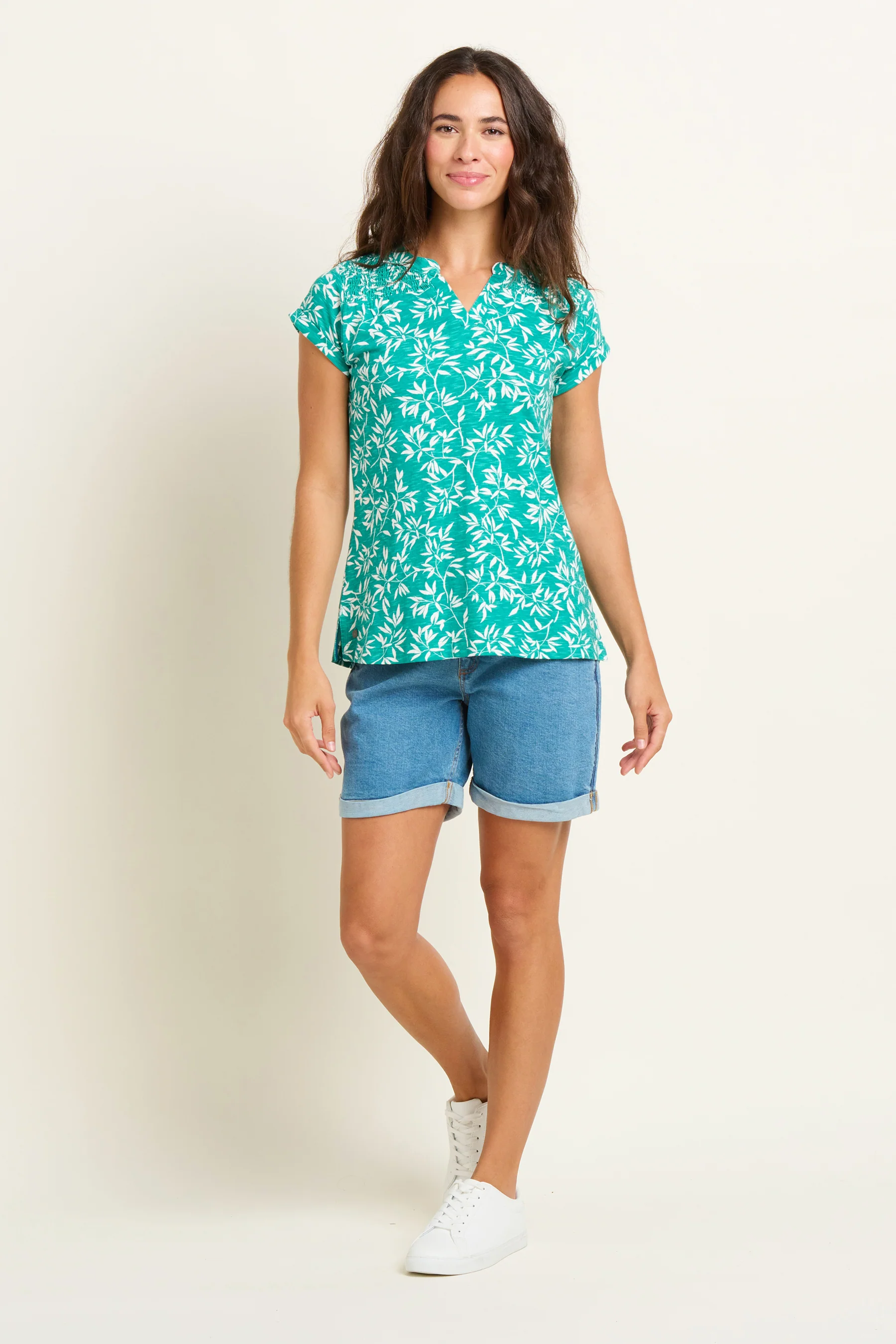 Notch Neck  Bamboo Leaves Tshirt - Image 4