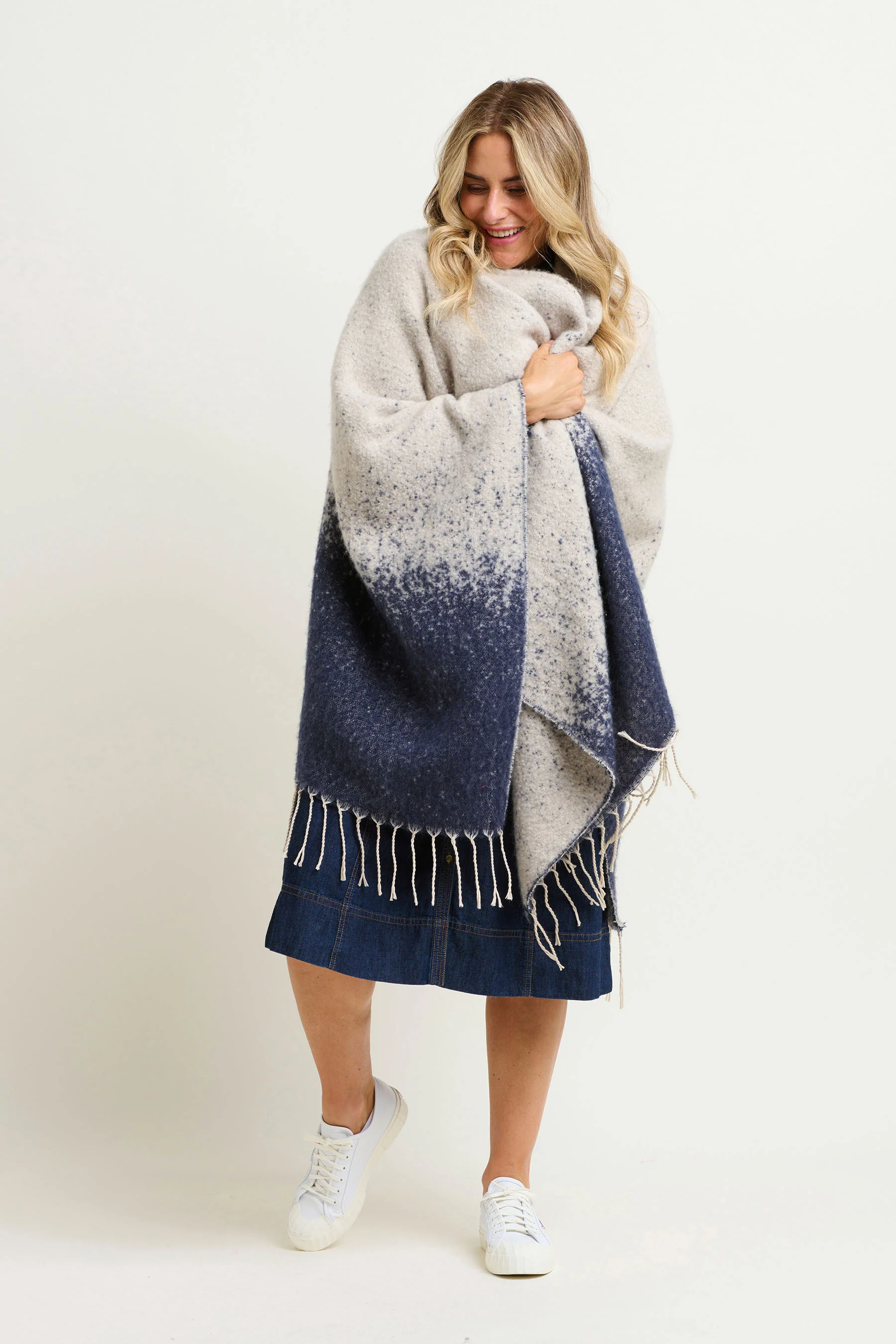 Ombre Knitted Poncho - Image 5
