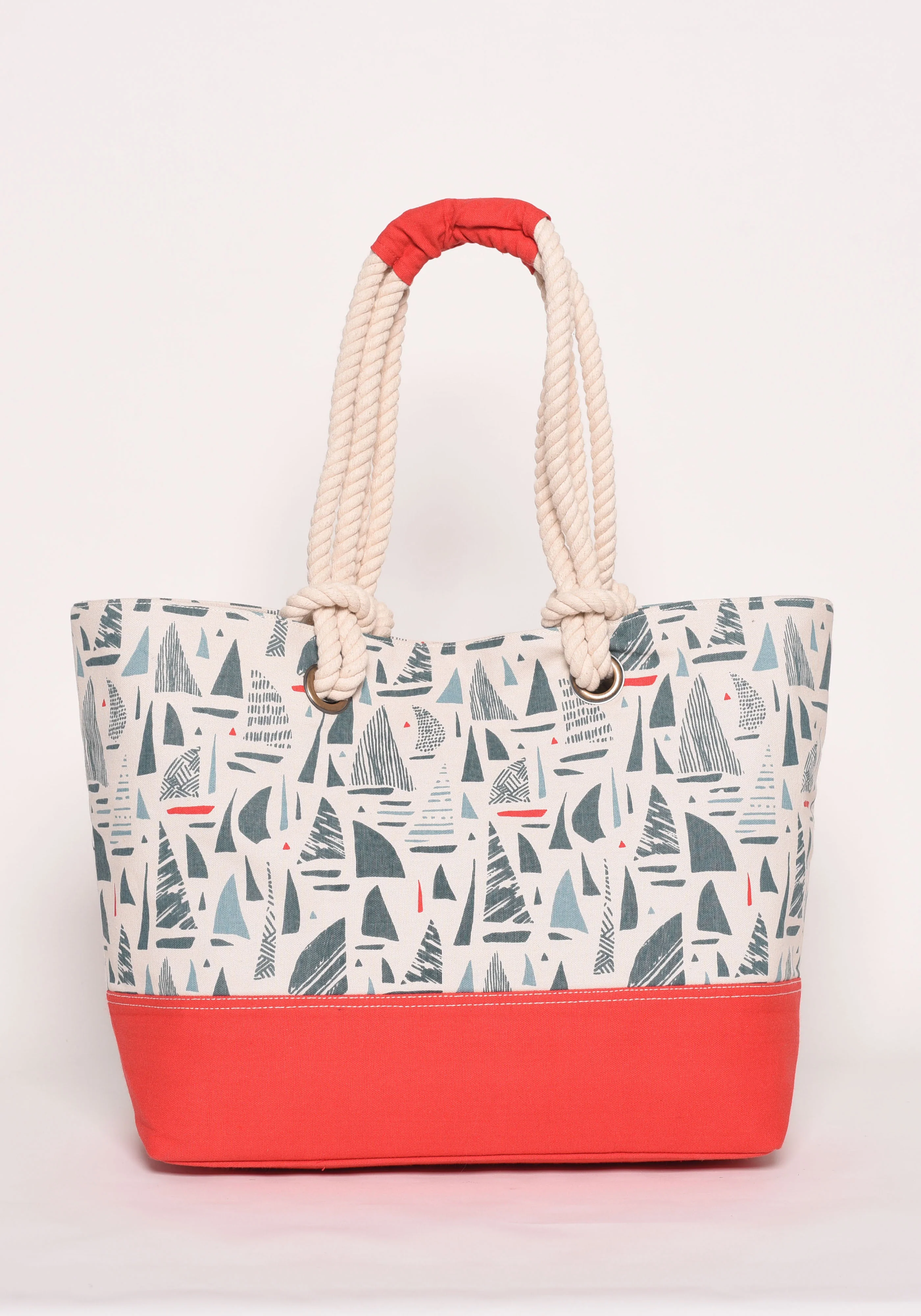 Sails Beach Bag - Image 4