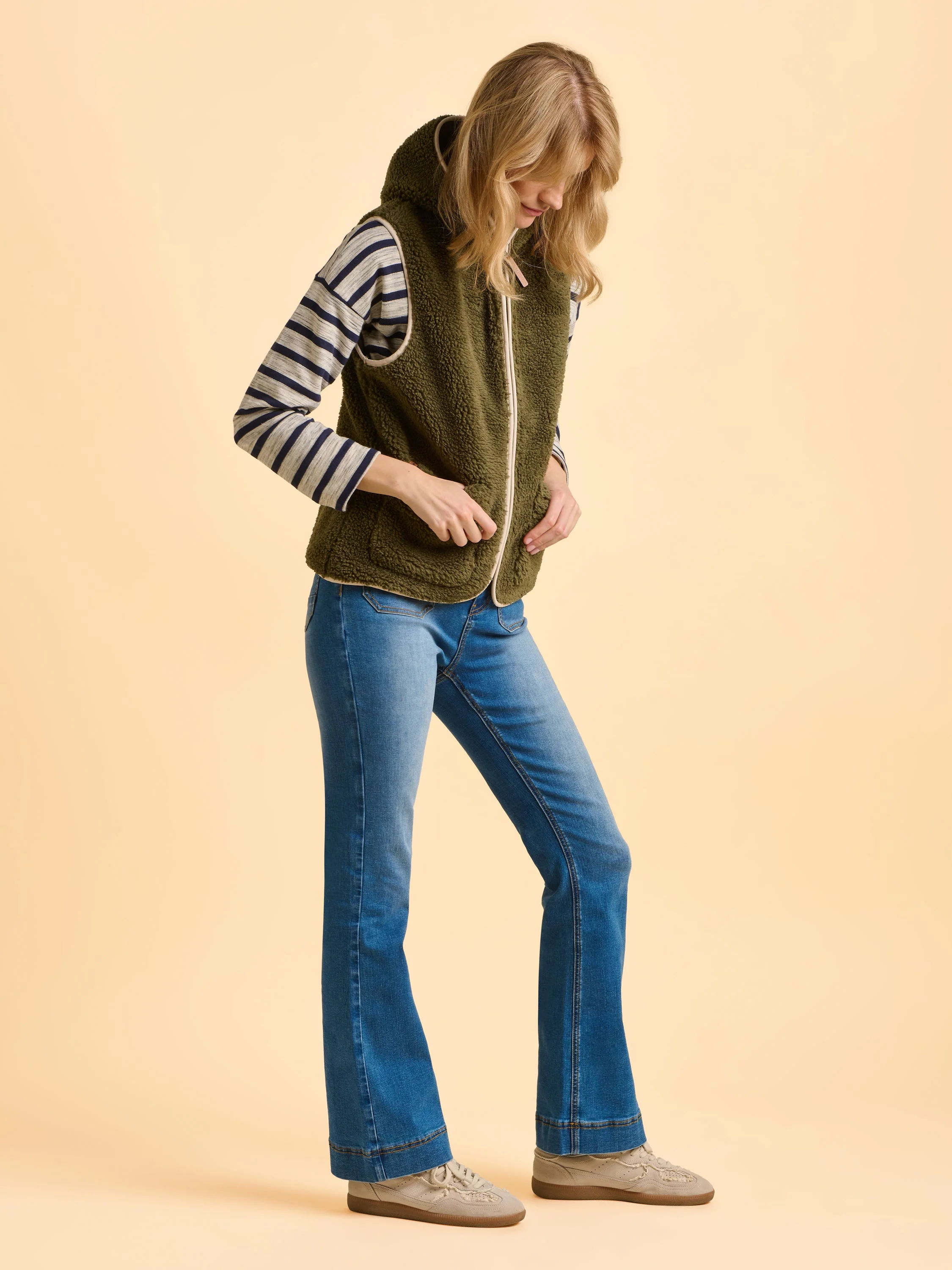 Snug Gilet - Image 6