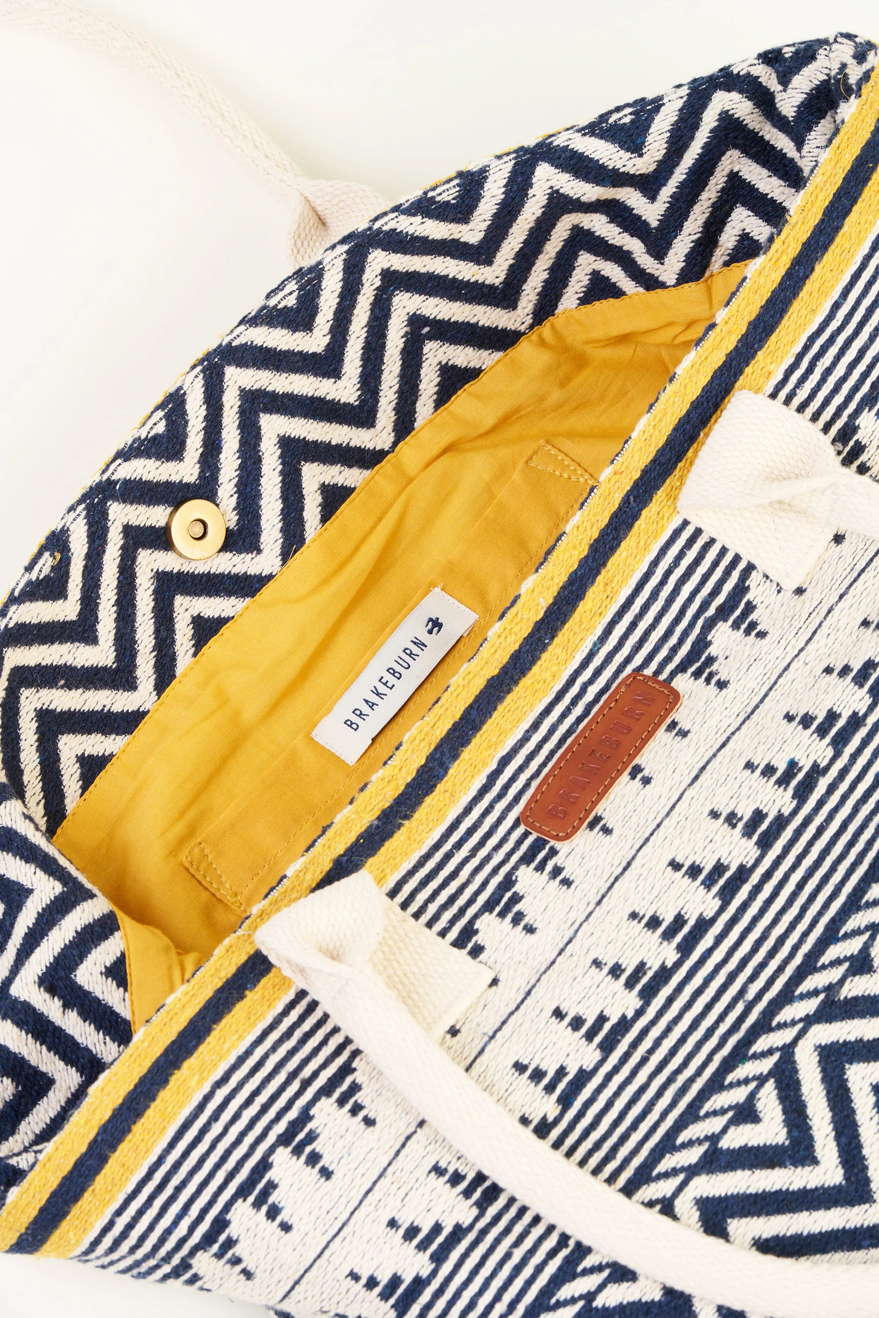 Tassel Beach Bag - Image 4