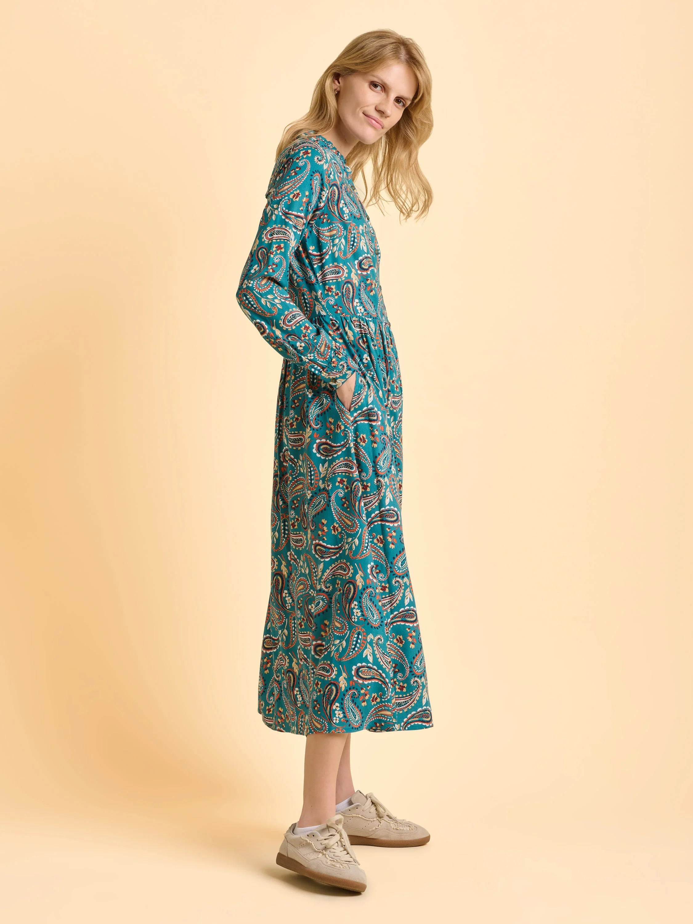 Ula Maxi Dress - Image 3