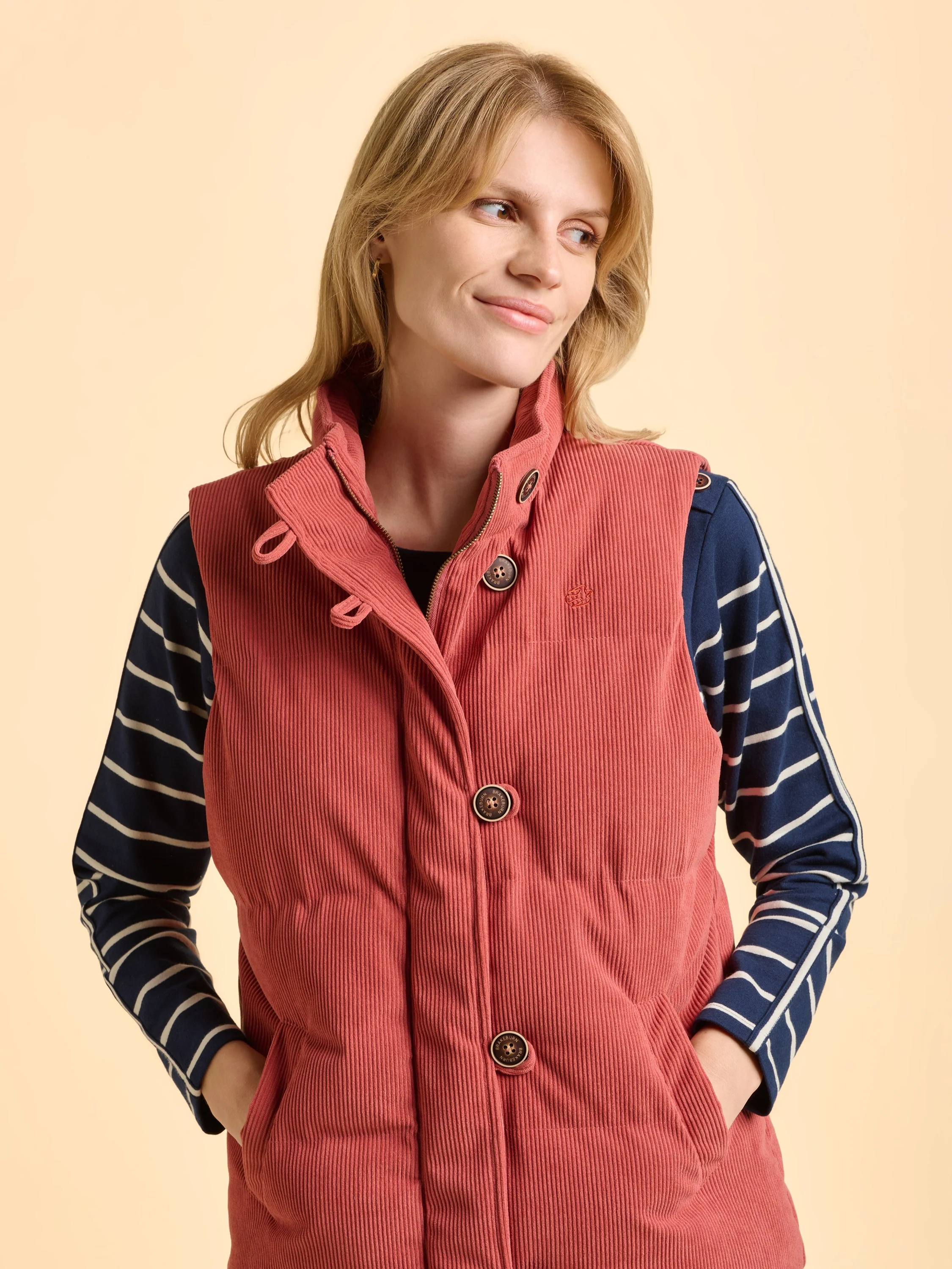Wilds Cord Gilet - Image 5
