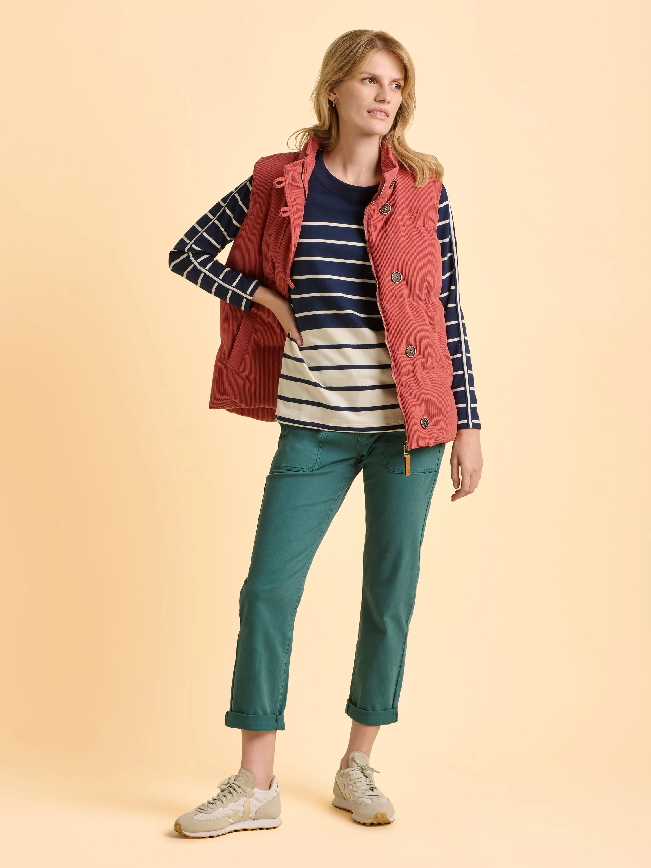 Wilds Cord Gilet - Image 6